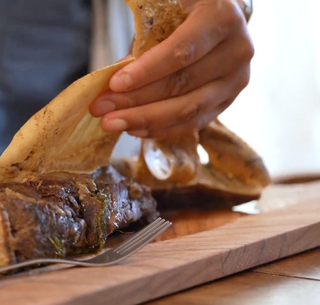 Sortir les deux moitiés de langue, et retirer l...